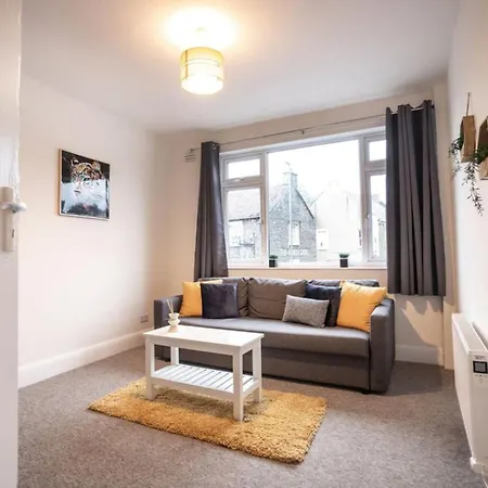 Downend Rd Contractors Long By Shortstayuk Apartment *